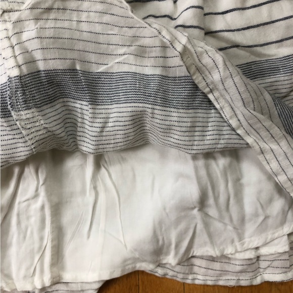 Francesca’s Off Shoulder Top - Picture 5 of 6